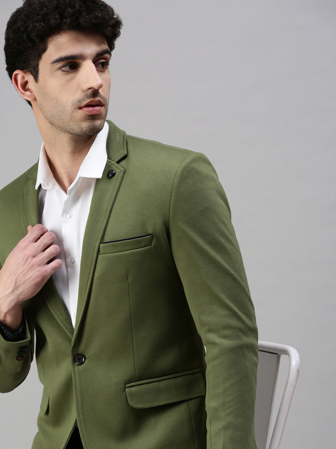 Men Green Solid Single Breasted Blazer