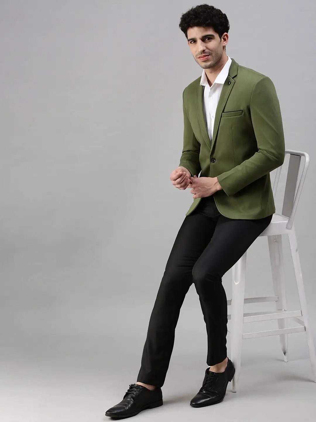 Men's Green Solid Casual Single Breasted Blazer - from SHOWOFFFF