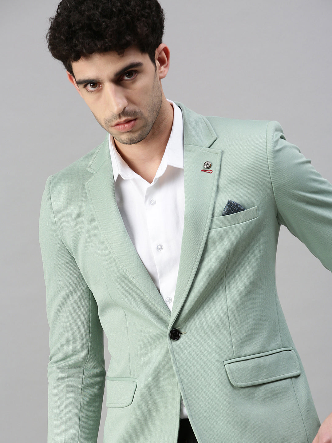 Men Green Solid Single Breasted Blazer