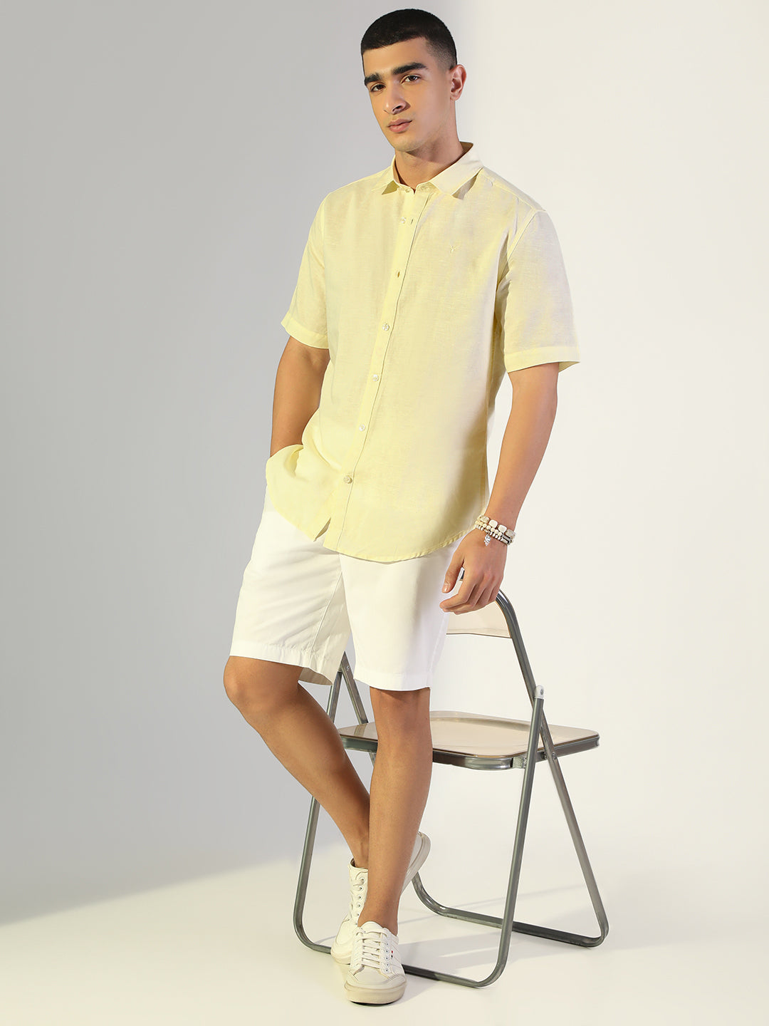 Men's Yellow Regular Fit Short Sleeve Casual Shirt