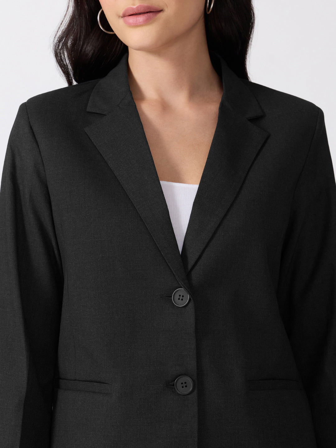 Women’s Black Tailored Fit Single-Breasted Blazer with Notched Lapel
