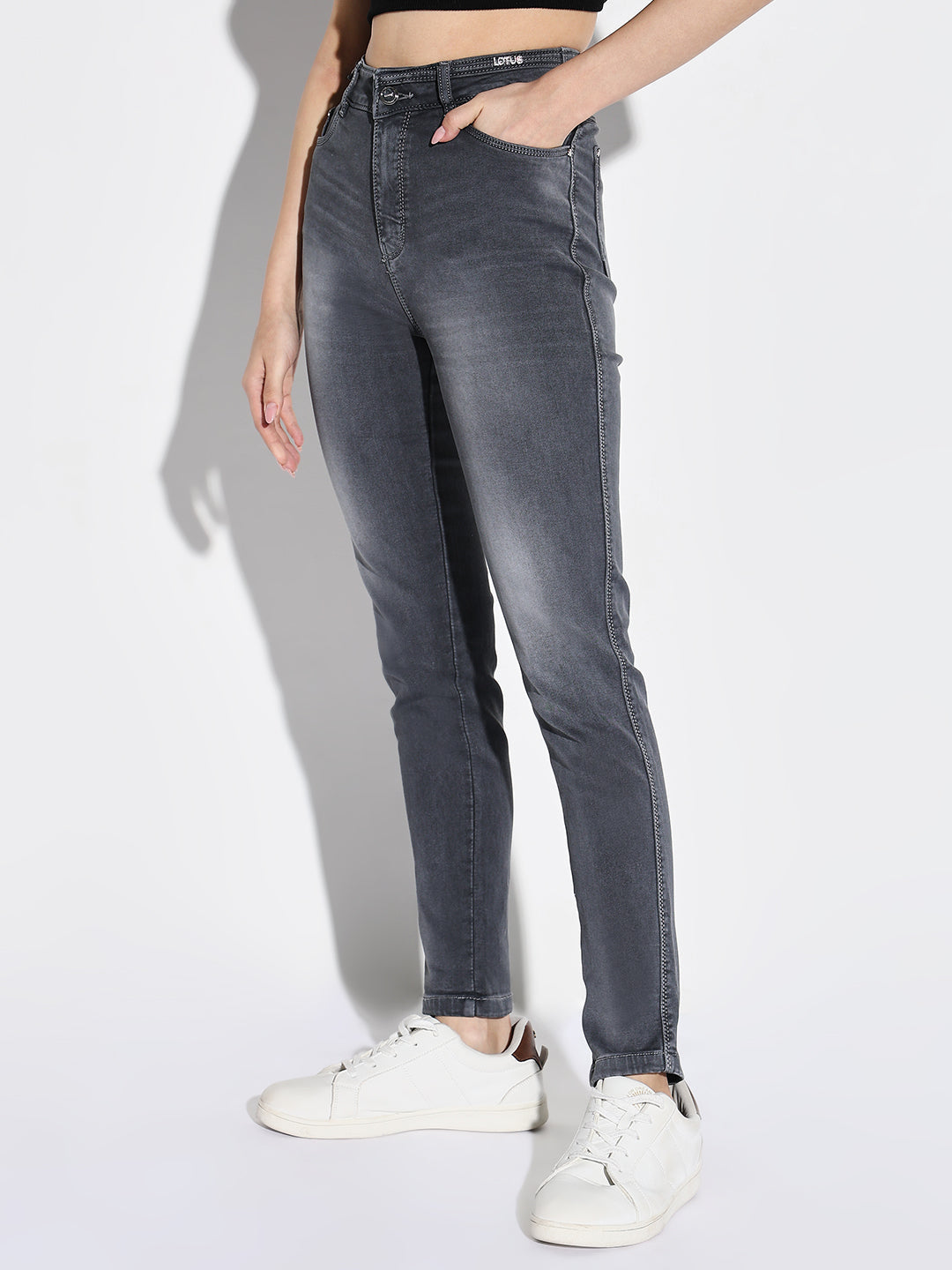 Women Grey Slim Fit Jeans