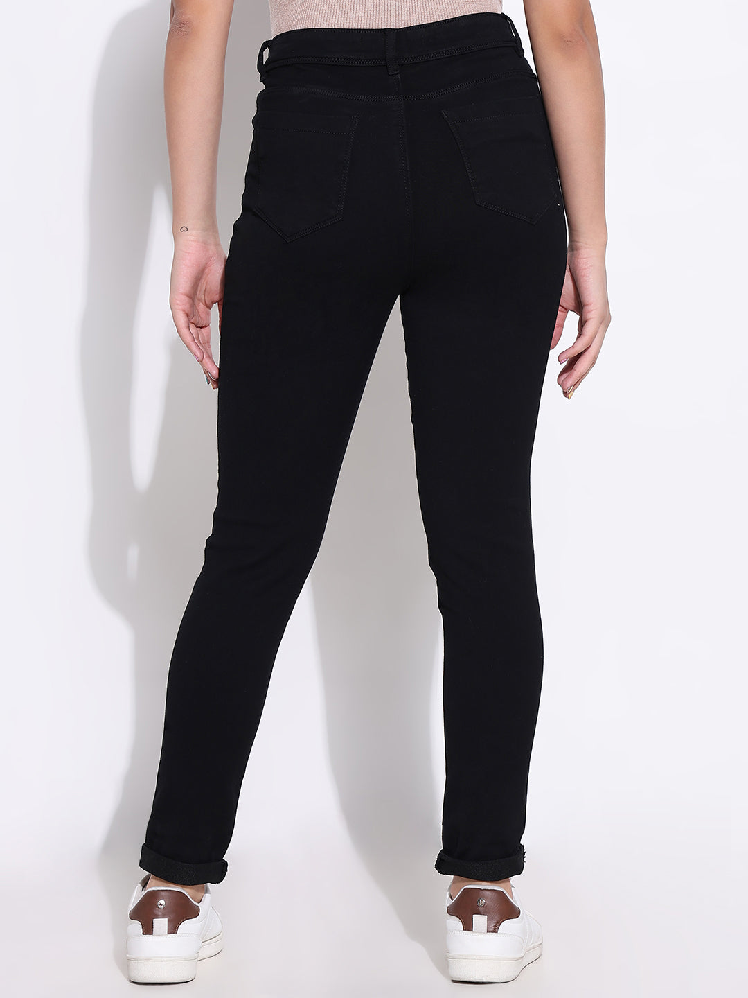 Women Solid Black Slim Fit Jeans