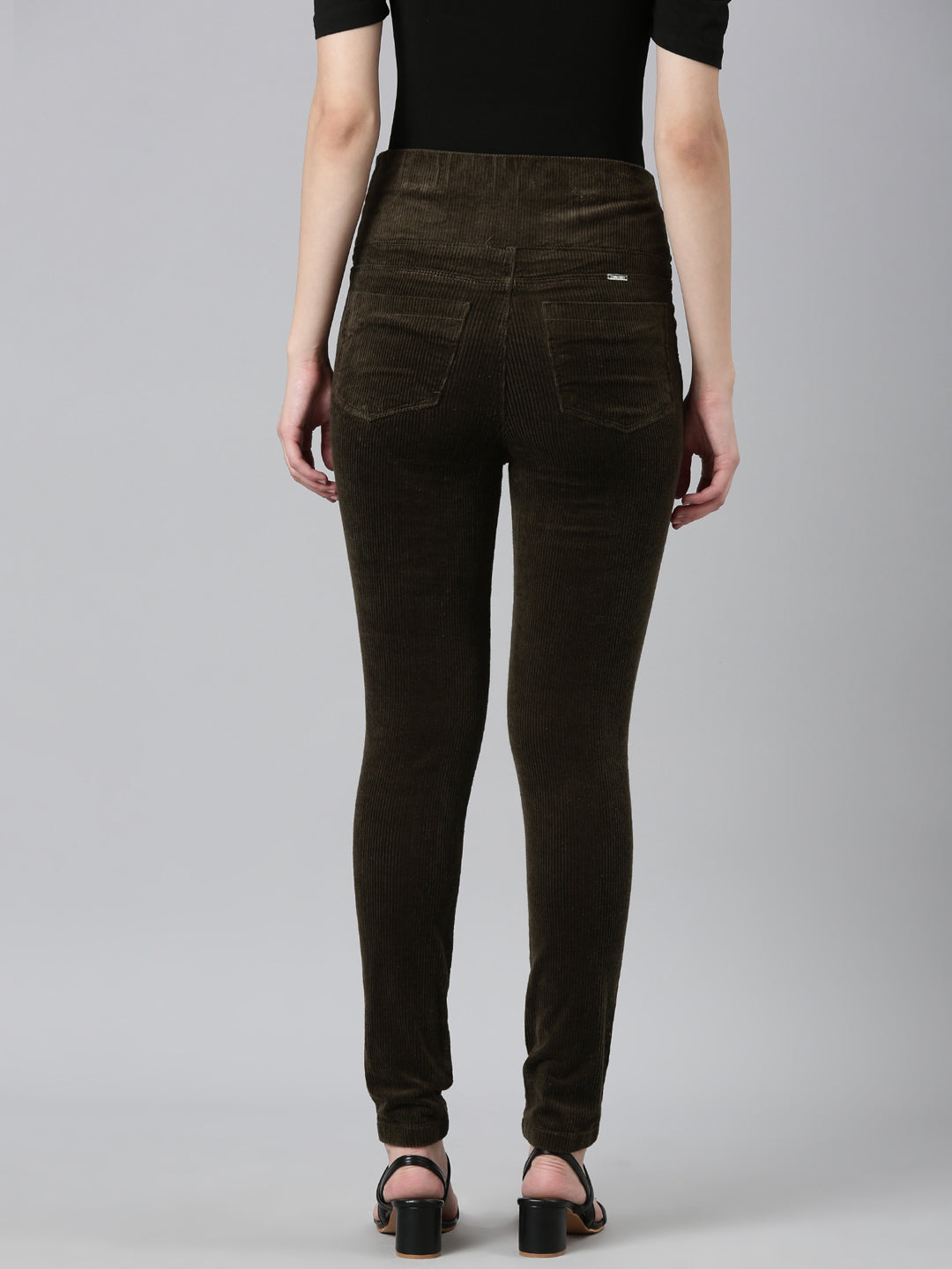 Women Solid Slim Fit Olive Jegging