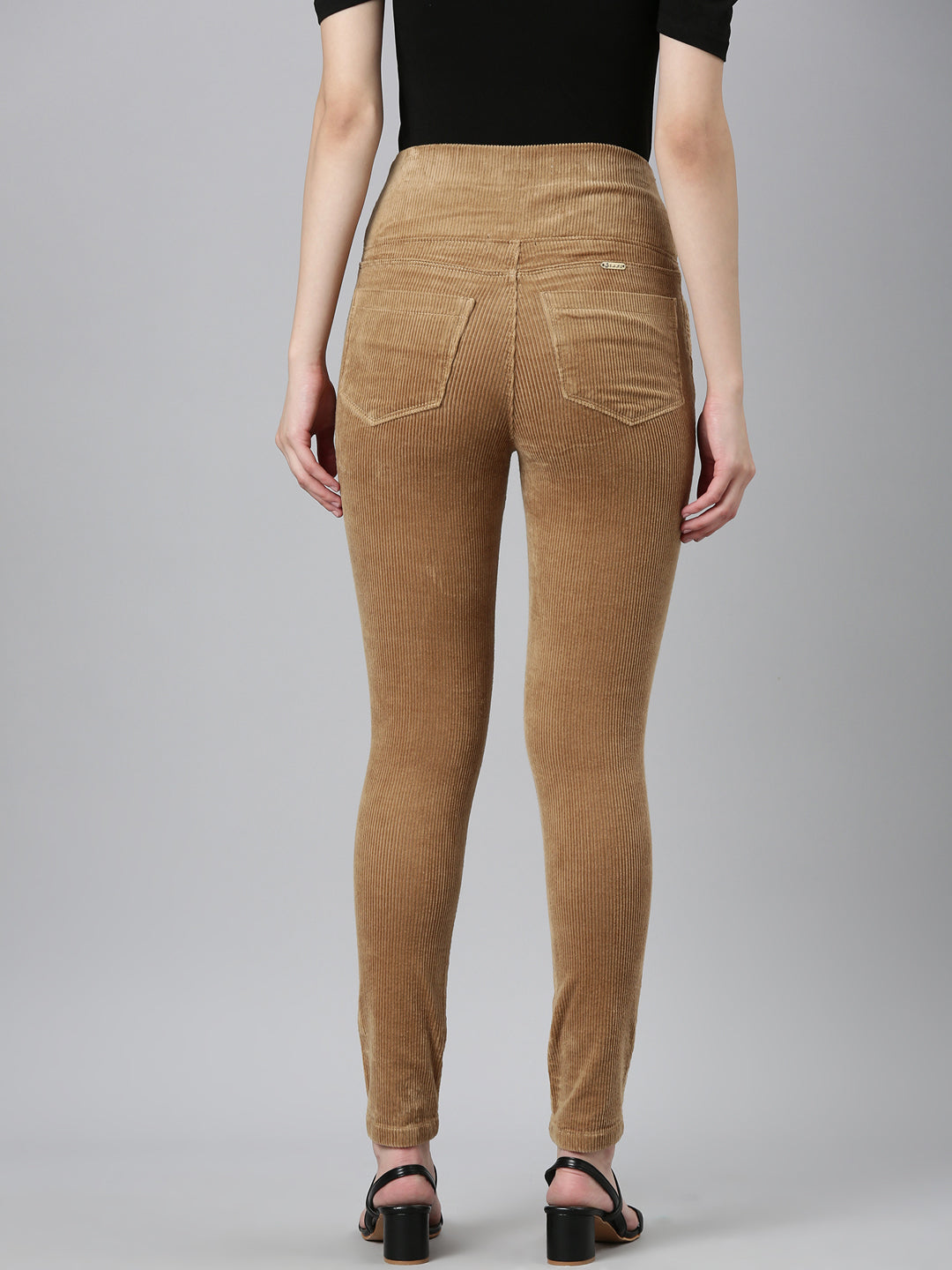 Women Solid Slim Fit Tan Jegging