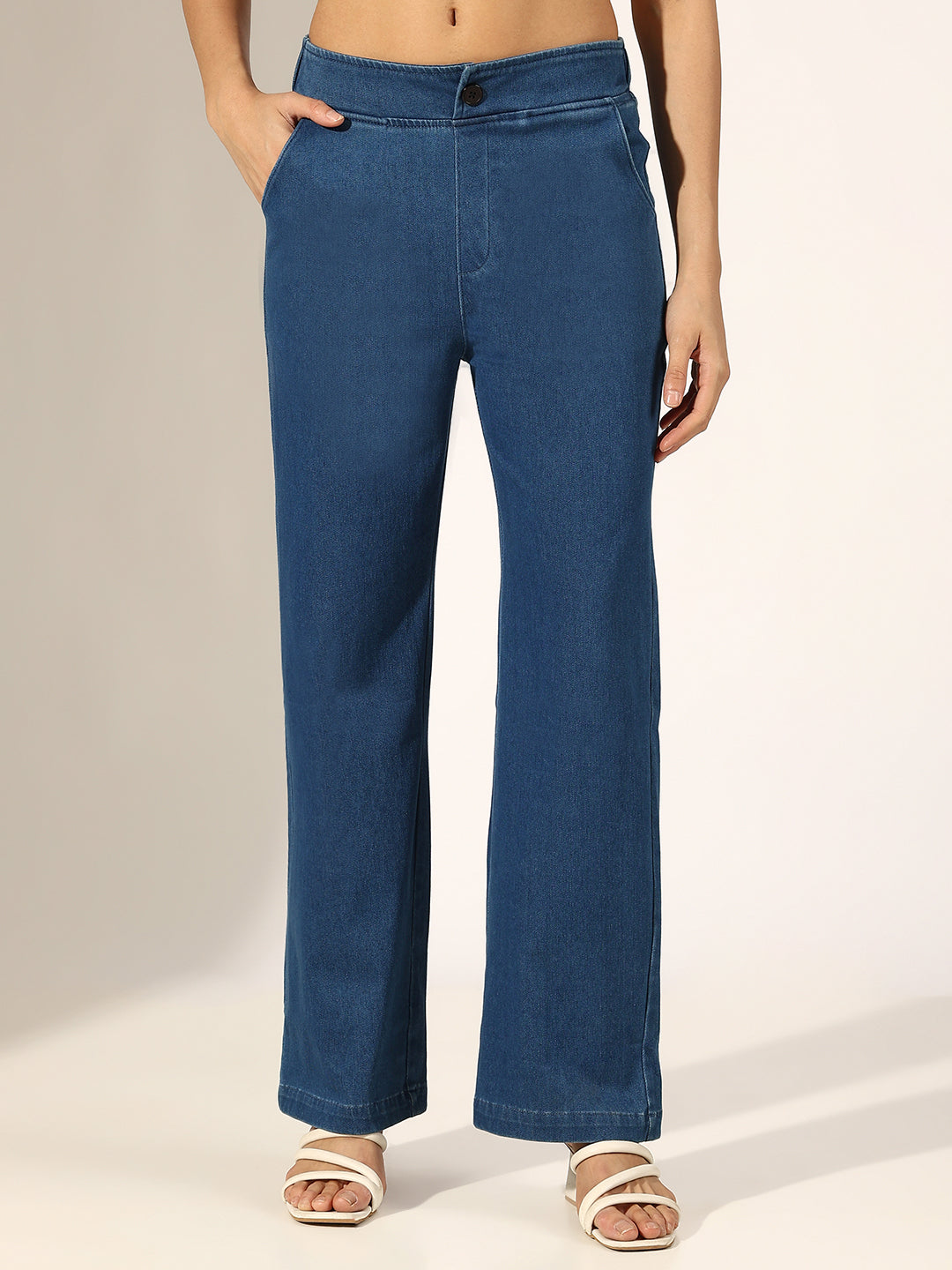 Women's Blue Mid-Rise Straight Fit Jeans