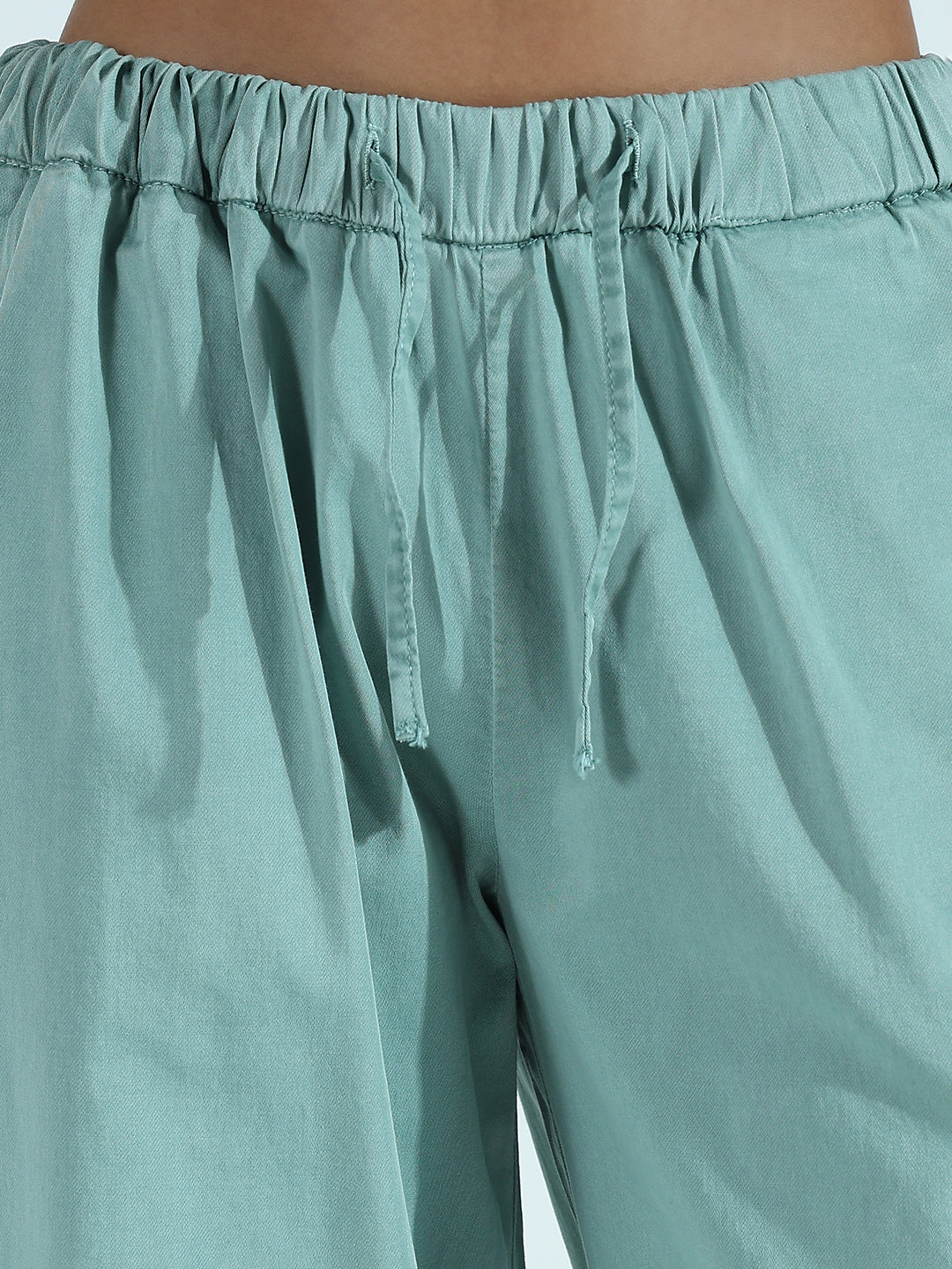 Women's Green Solid Wide Leg Wide Leg Trouser