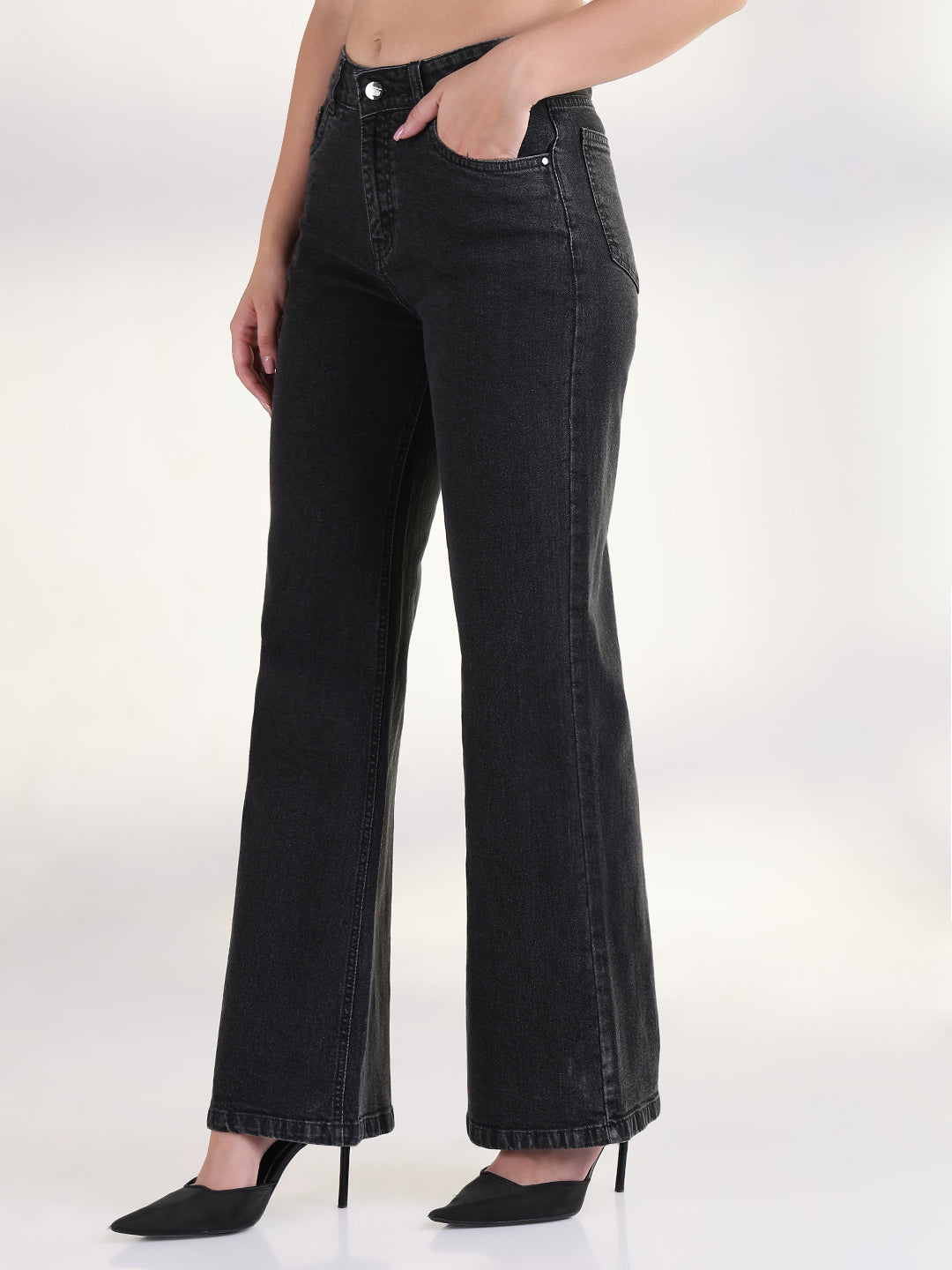Women's Solid Black Straight Fit Jean