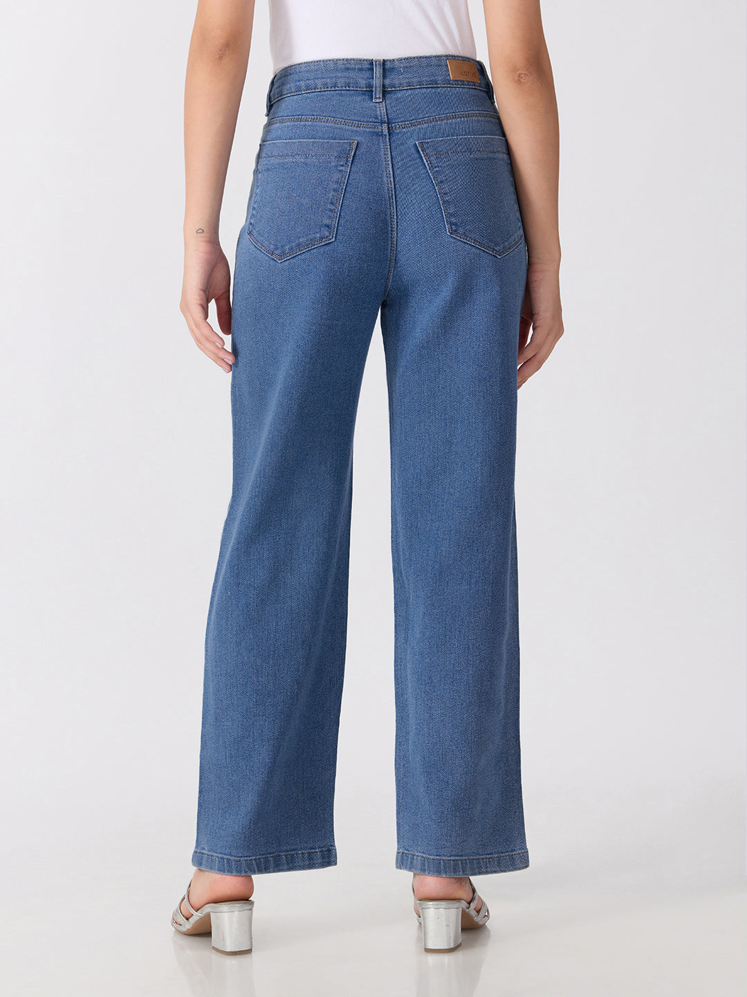 Women’s Embellished Blue High Rise Striaght Leg Jeans with Pearl Floral Detailing