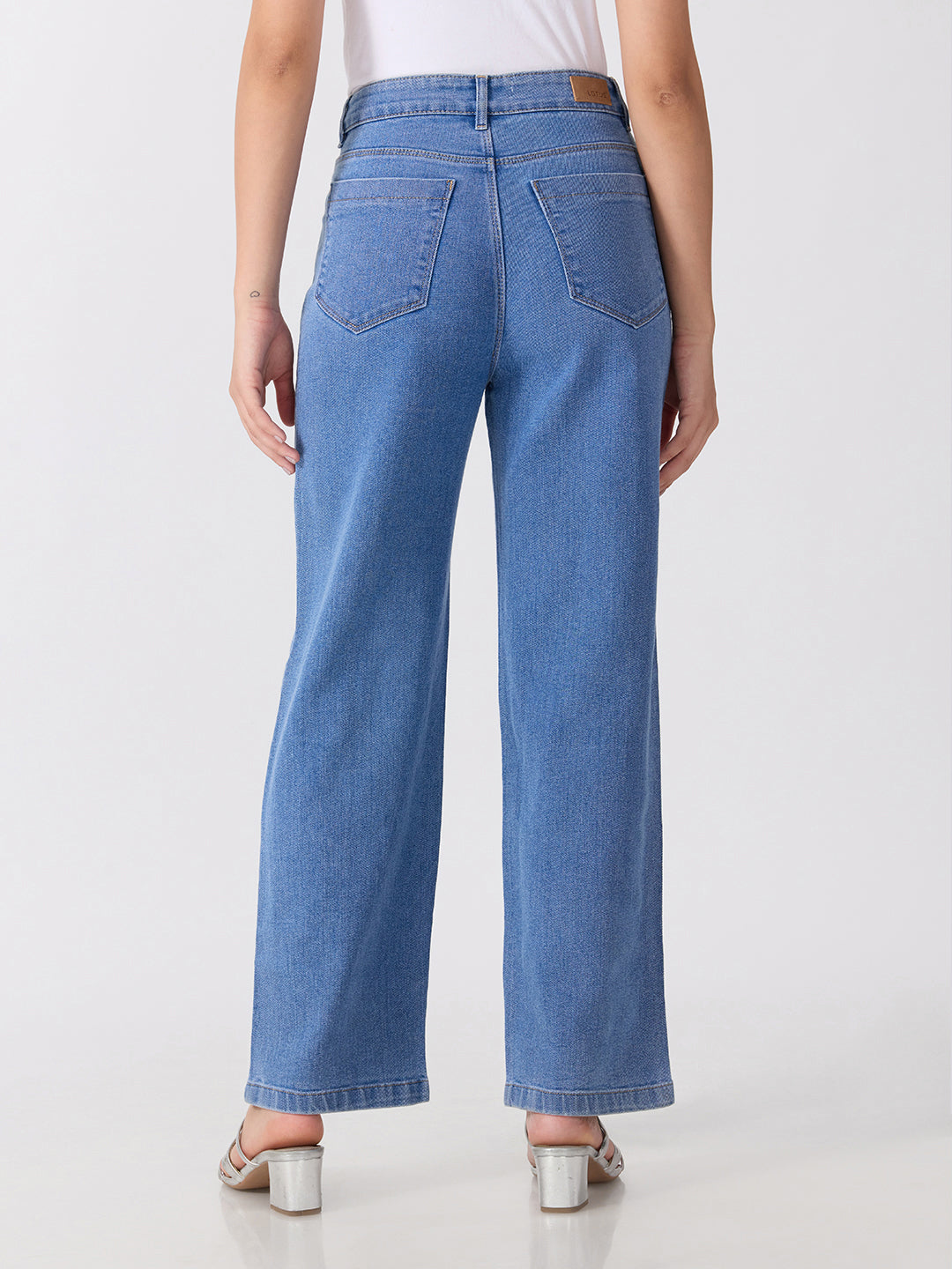 Women’s Embellished Light Blue High Rise Striaght Leg Jeans with Pearl Floral Detailing