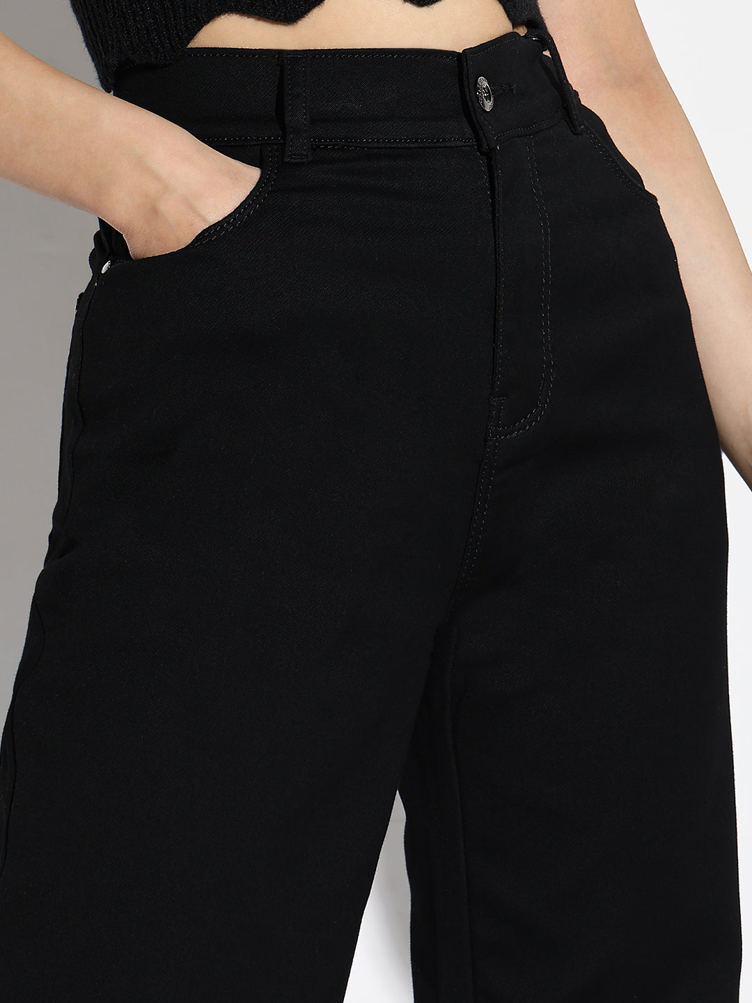 Women Black Straight Fit Jeans