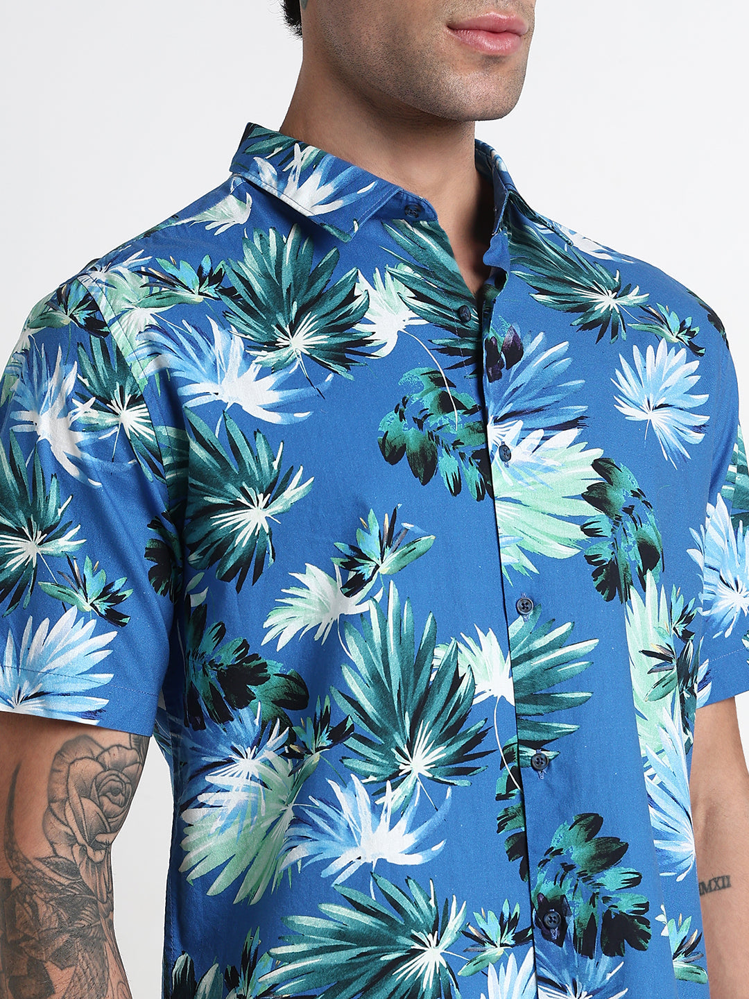 Men's Blue Floral Slim Fit Short Sleeves Shirt