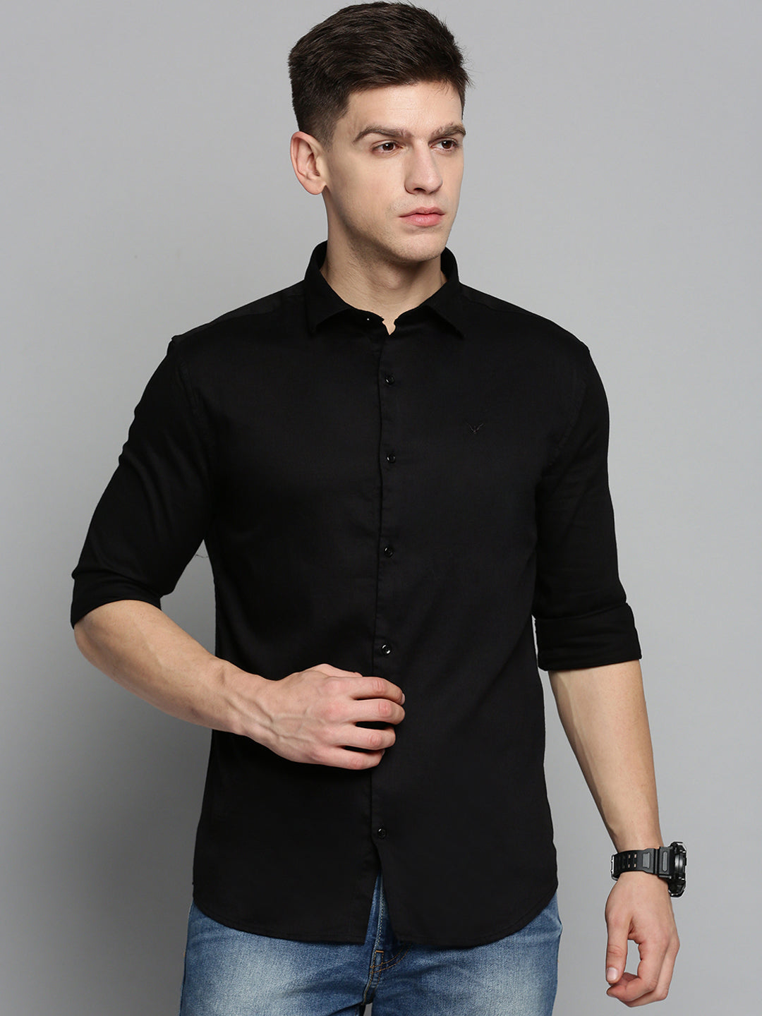 Men's Black Solid Slim Fit Shirt