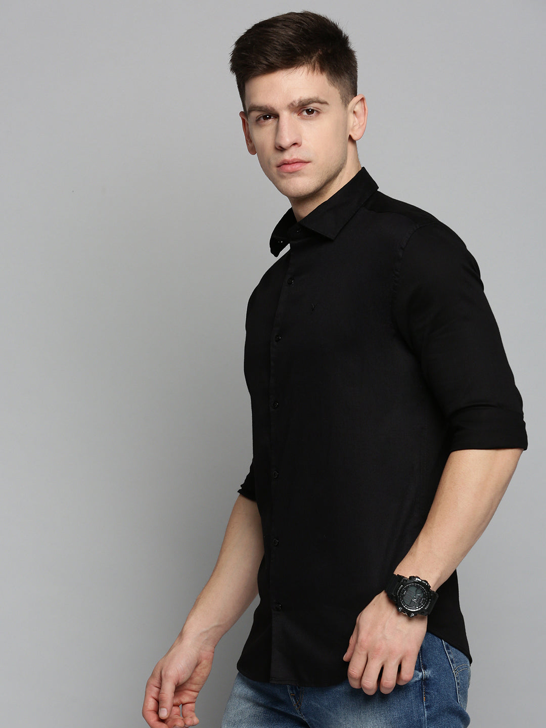 Men's Black Solid Slim Fit Shirt