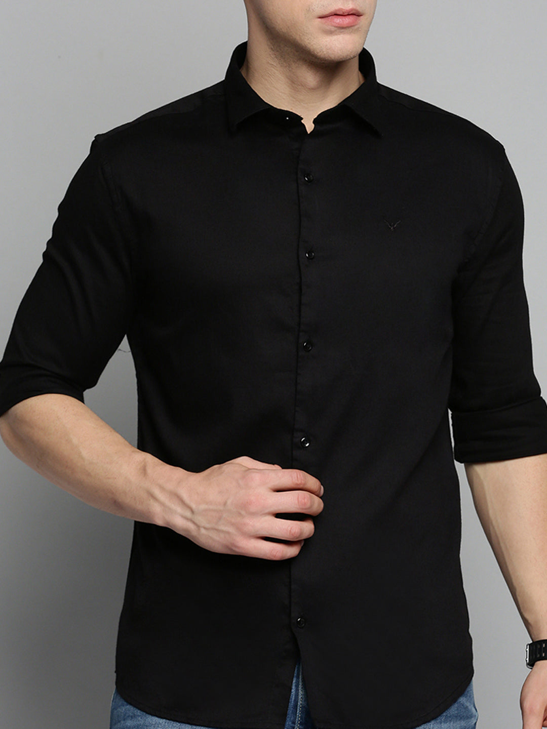 Men's Black Solid Slim Fit Shirt