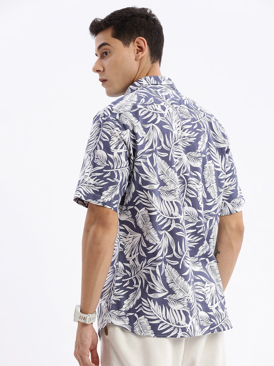 Men's Blue Standard Slim Fit Floral Opaque Printed Cotton Casual Shirt