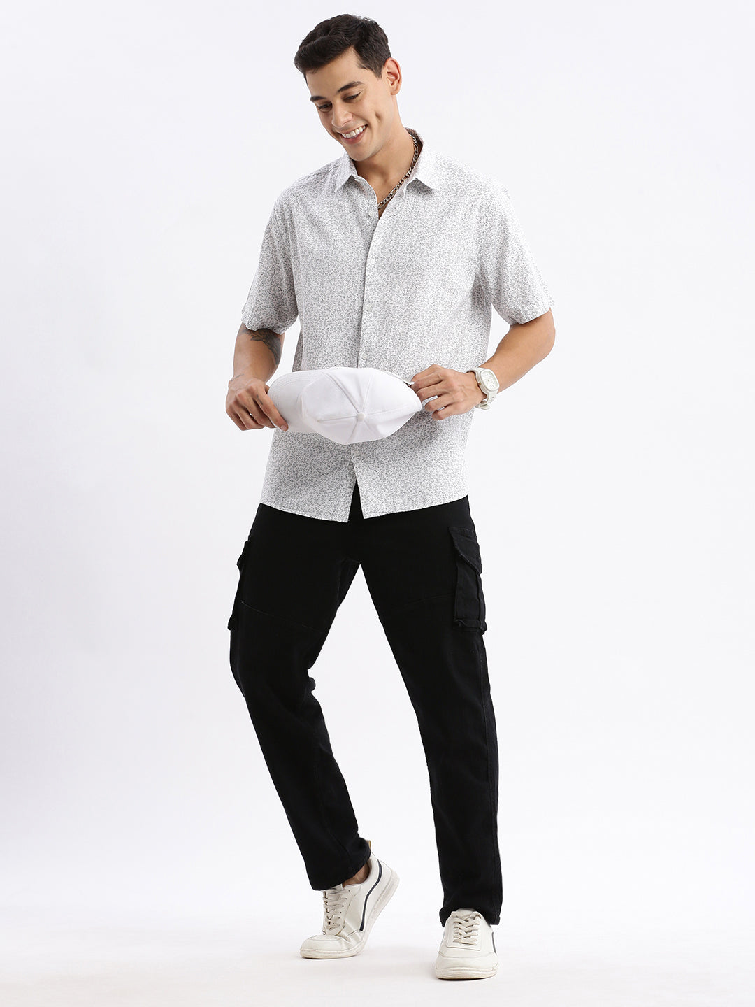 Men Spread Collar Floral Slim Fit White Shirt