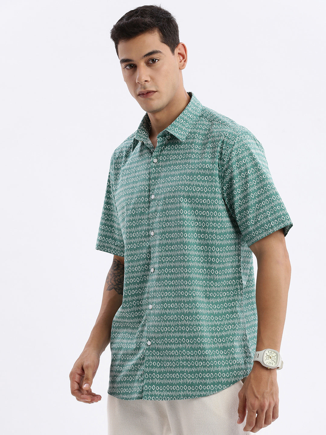 Men Spread Collar Printed Slim Fit Green Shirt