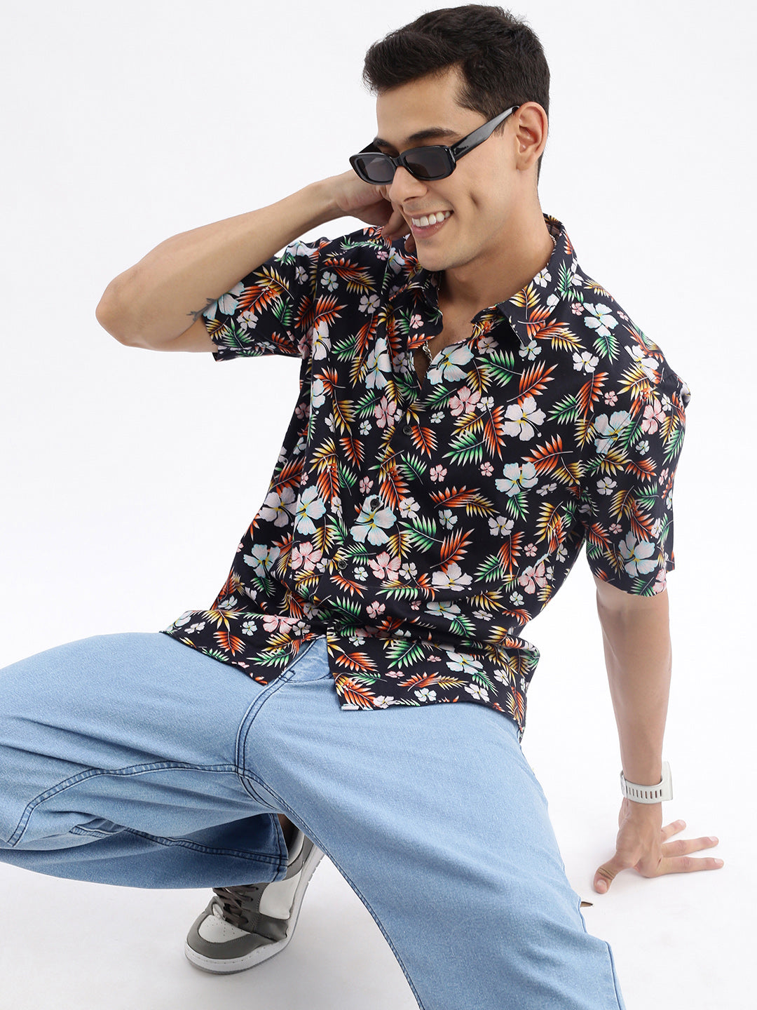 Men Spread Collar Floral Slim Fit Black Shirt