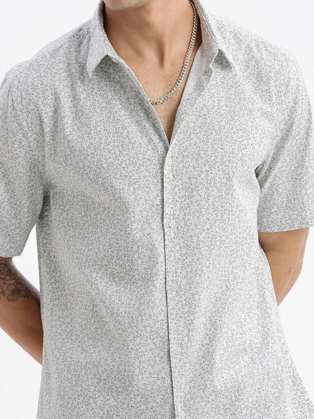 Men Spread Collar Floral Slim Fit White Shirt