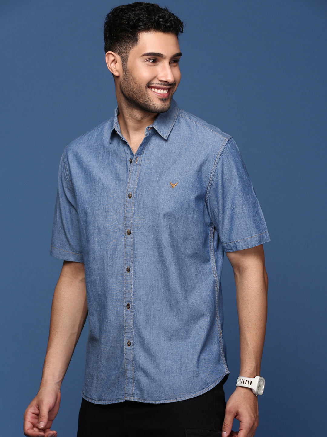 Men Solid Blue Slim Fit Shirt