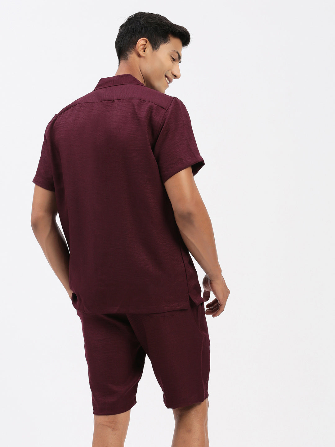 Men Solid Burgundy Co Ords Set