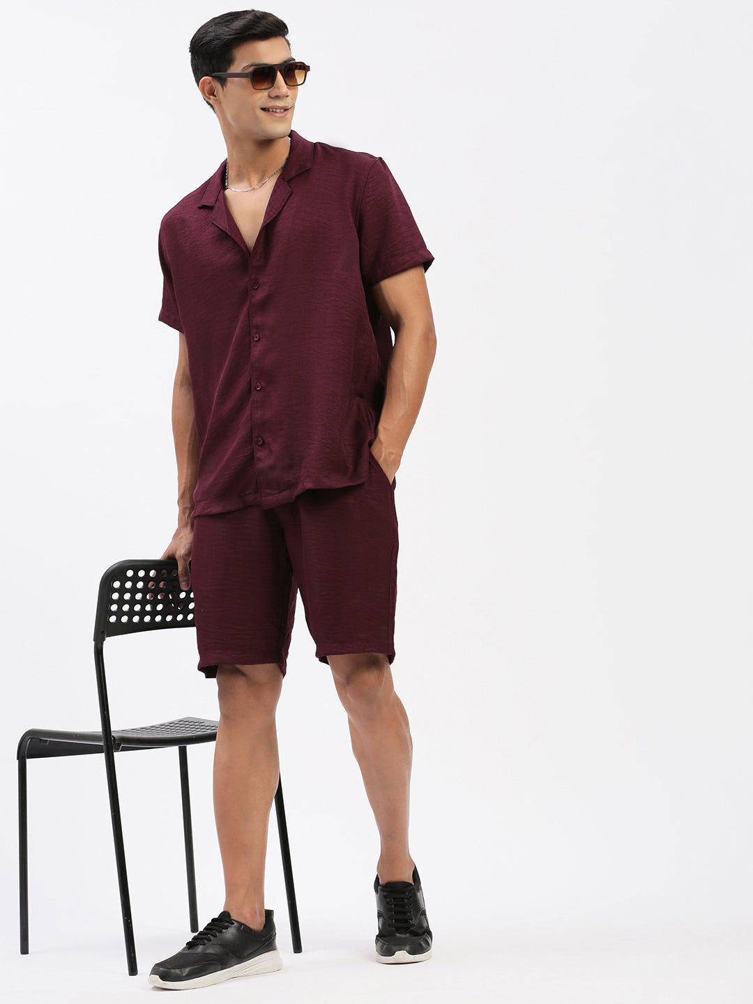 Men Solid Burgundy Co Ords Set