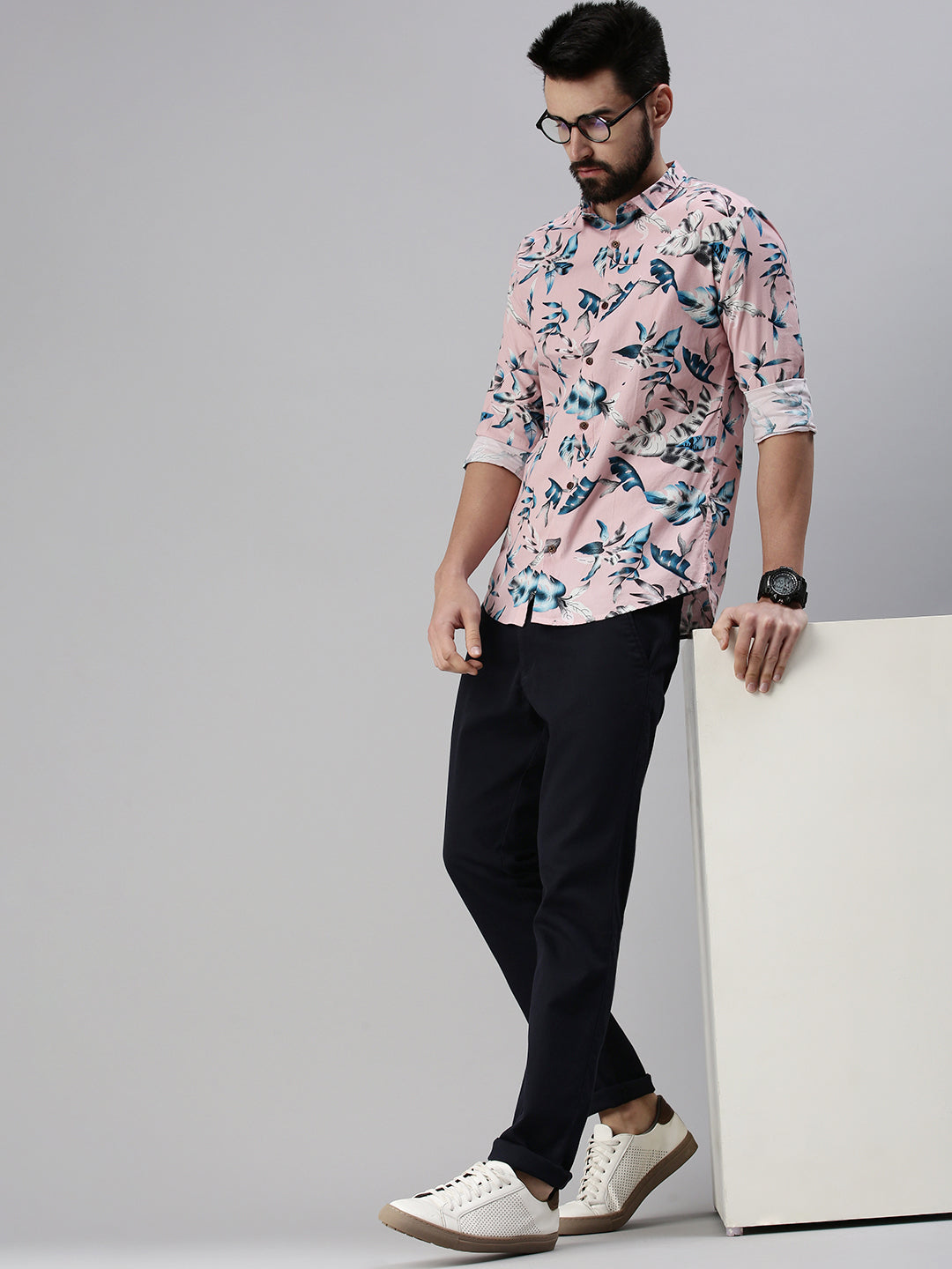 Men Spread Collar Printed Pink Shirt