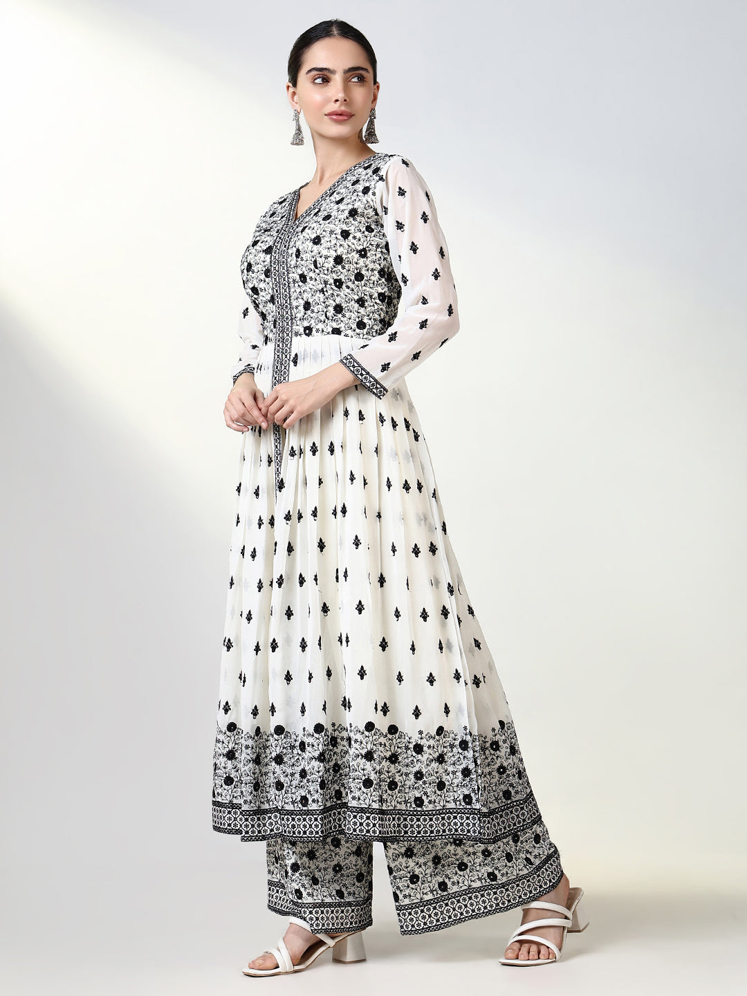 Women Floral White Anarkali Kurta Set with Dupatta