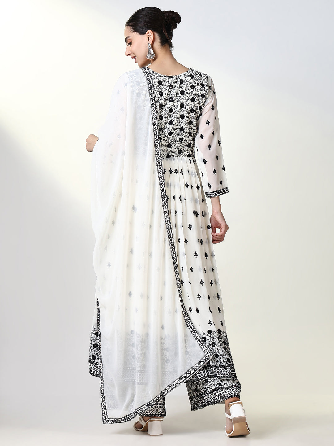 Women Floral White Anarkali Kurta Set with Dupatta