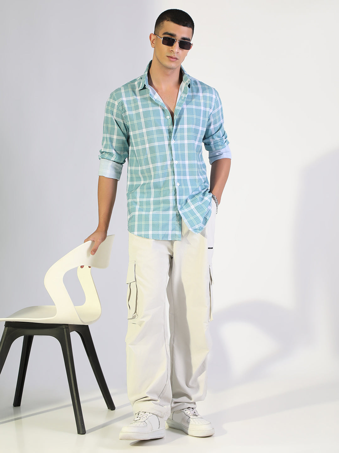 Men's Checked Turquoise Blue Regular Fit Casual Shirt