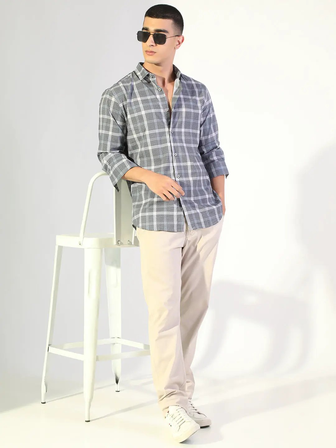 Men's Checked Grey Regular Fit Casual Shirt - from SHOWOFFFF