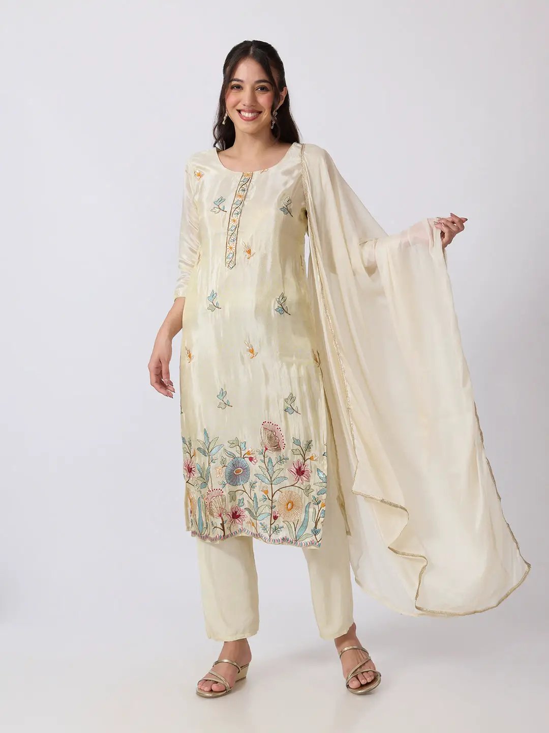 Women's Cream Floral Embroidered Striaght Kurta Set With Dupatta