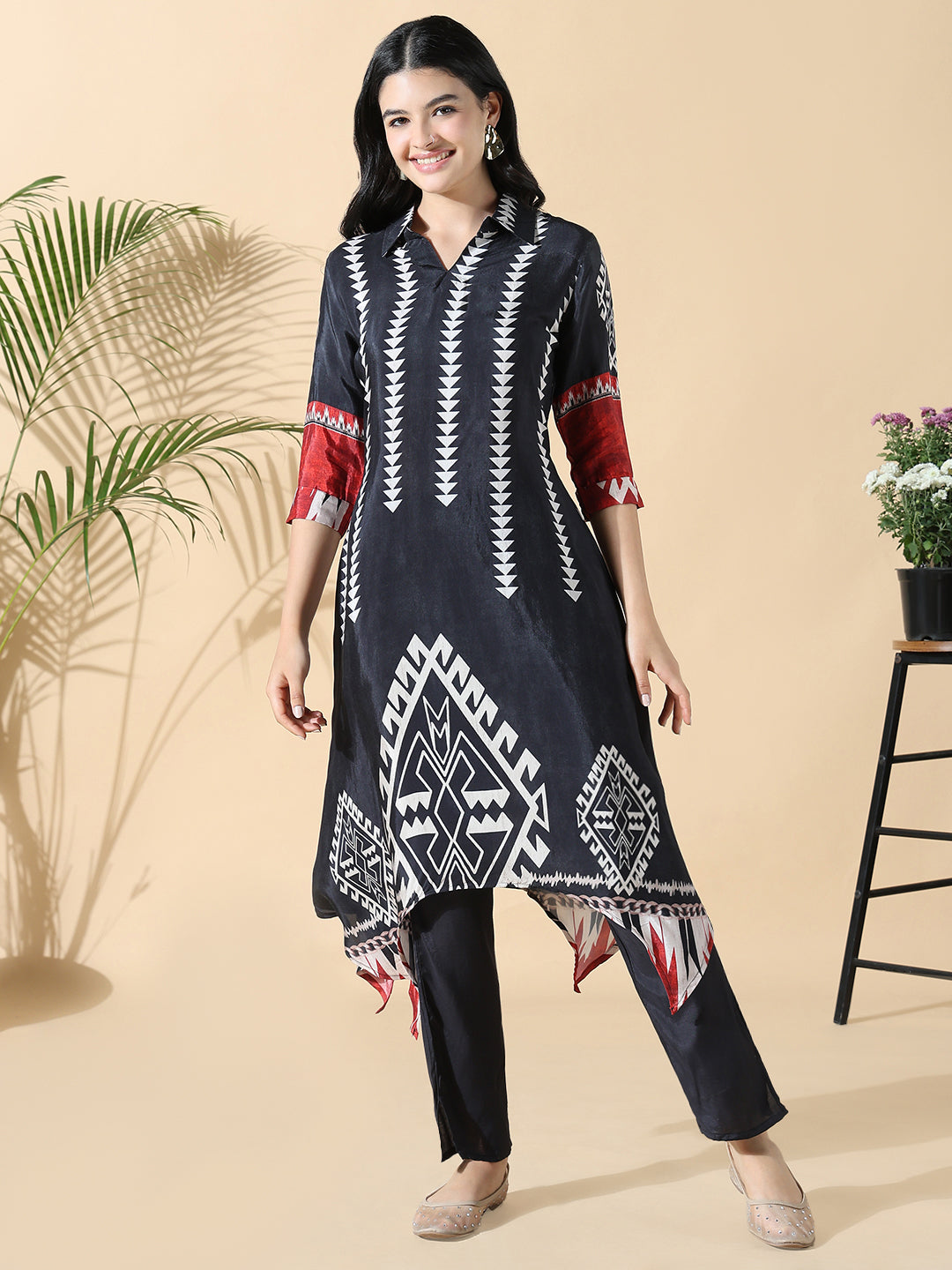 Women Silk Geometric A-Line Black Kurta Set