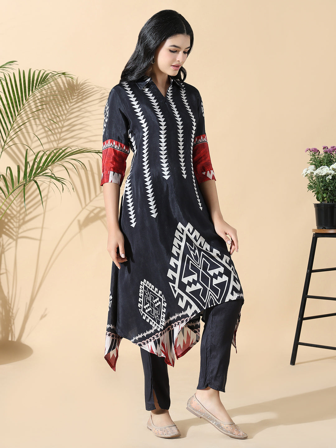 Women Silk Geometric A-Line Black Kurta Set