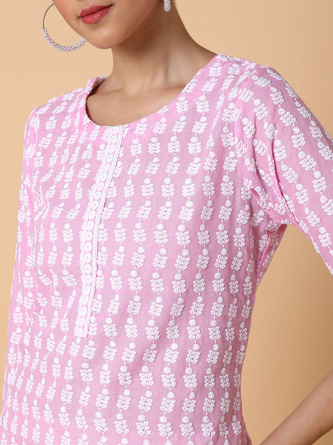 Women Floral Chikankari Pink Straight Kurta