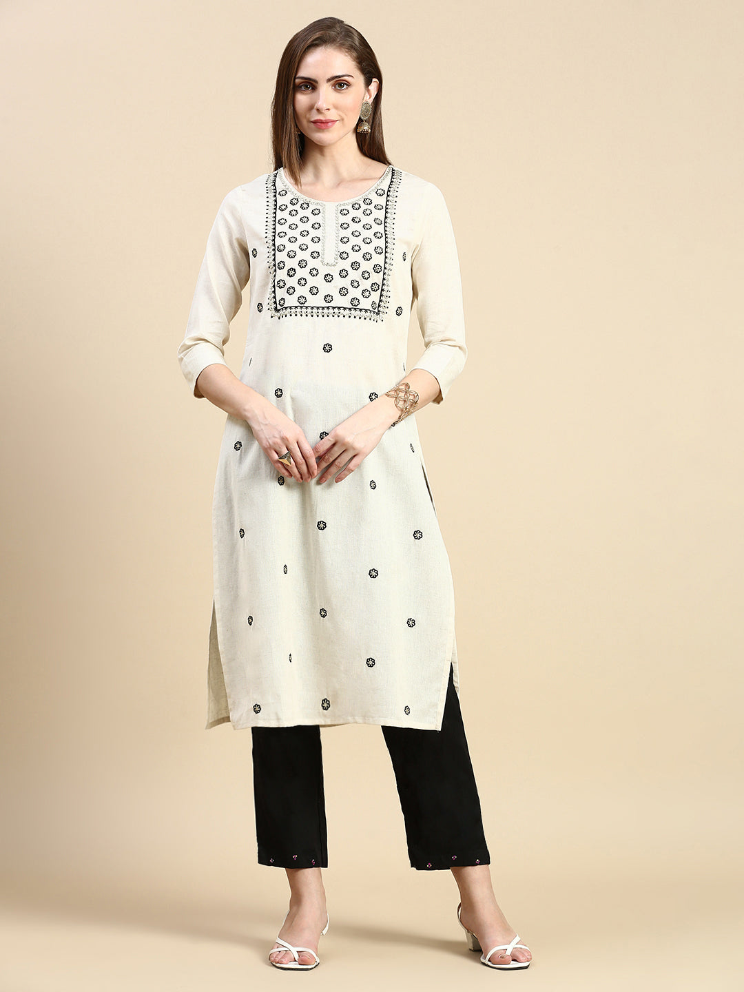 Women Solid Cream Straight Kurta