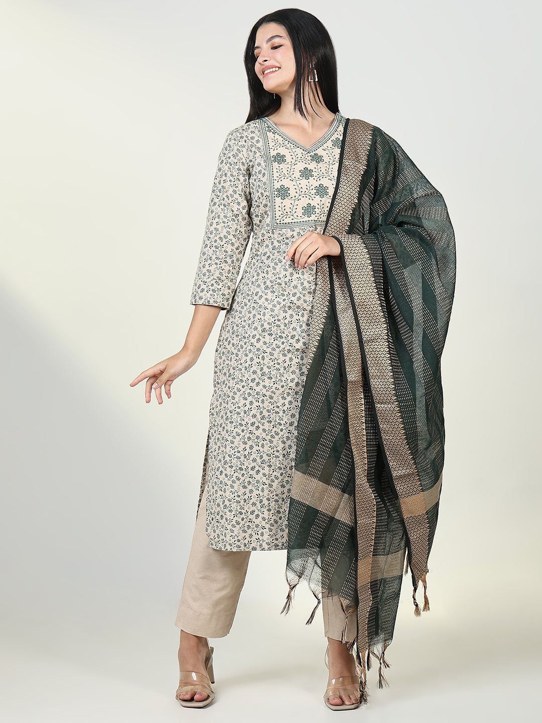 Women Floral Green Kurta Set with Dupatta