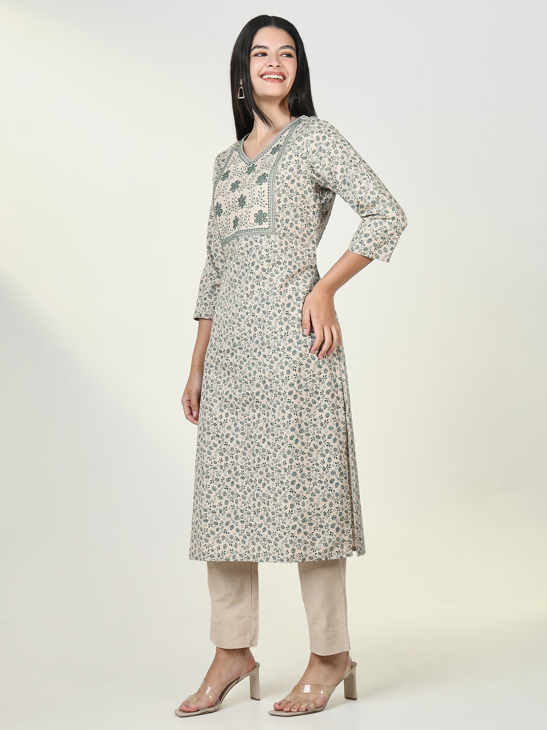 Women Floral Green Kurta Set with Dupatta