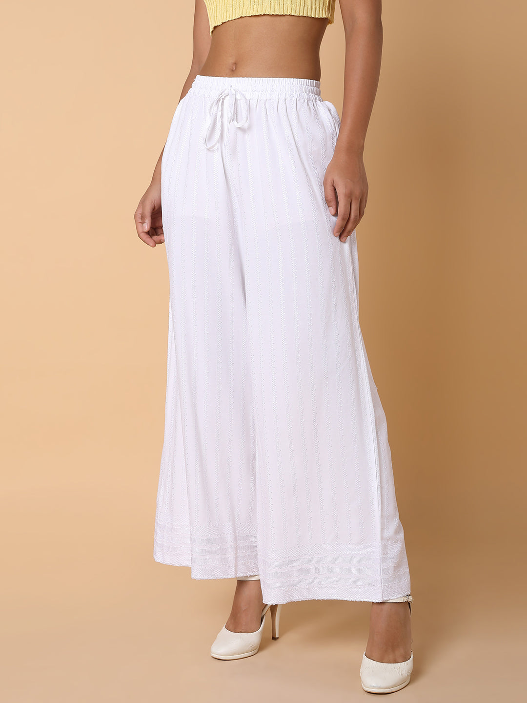 Women White Solid Loose Fit Trouser