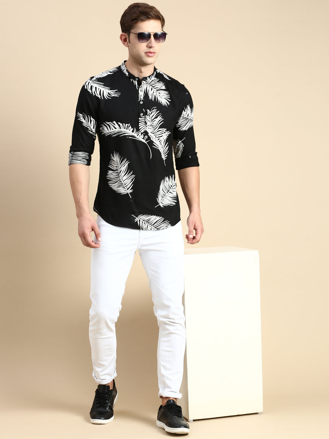 Men Mandarin Collar Printed Black Straight Kurta