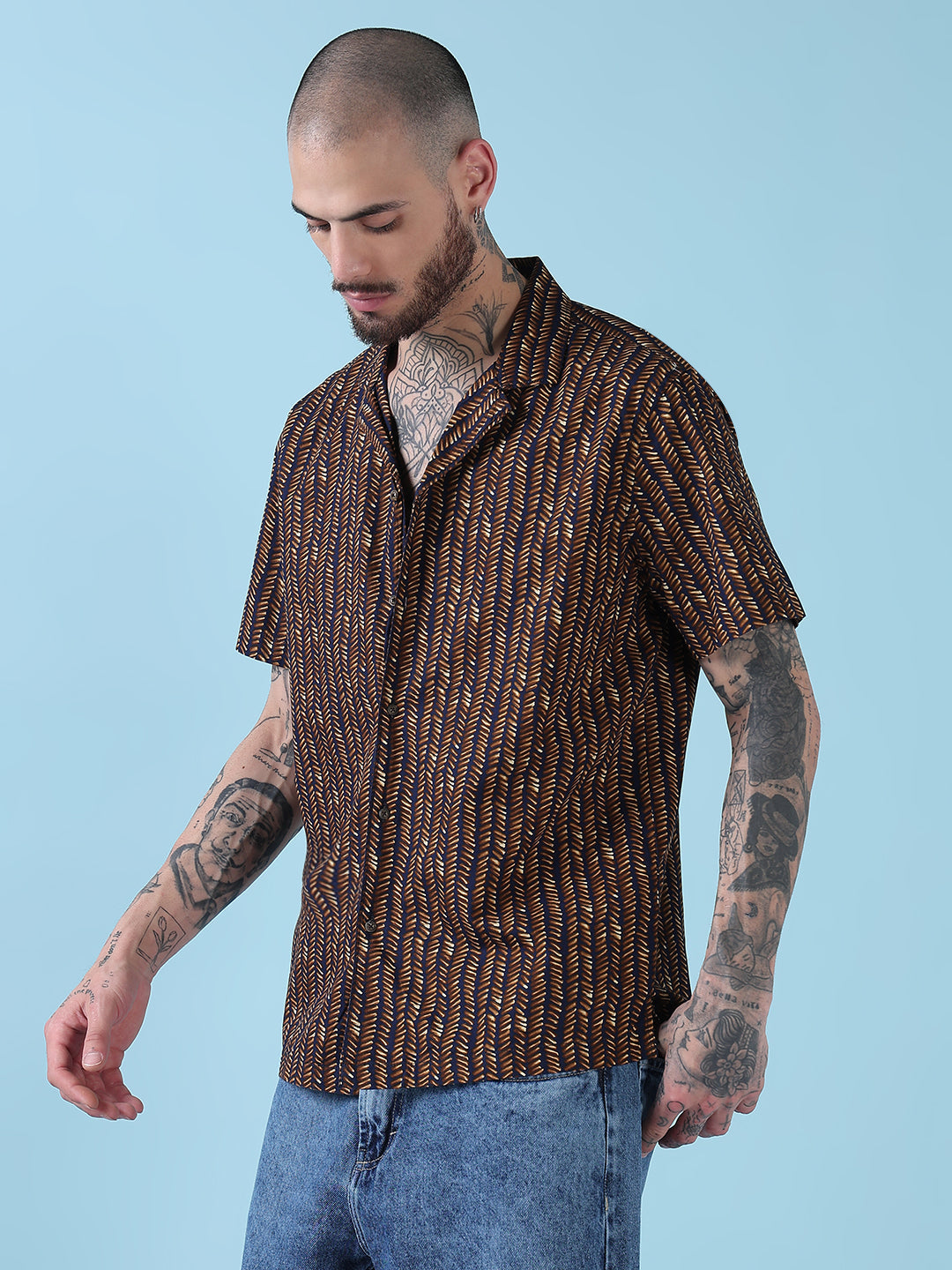Men's Brown Abstract Cuban Collar Relaxed Fit Shirt