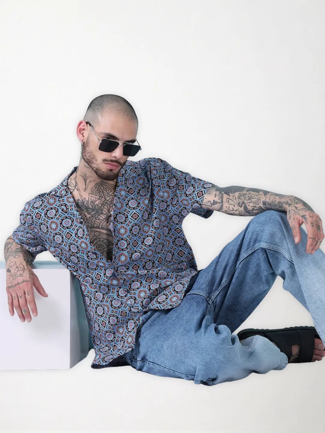 Men's Blue Geometric Cuban Collar Relaxed Fit Shirt - Uncategorized from SHOWOFFFF
