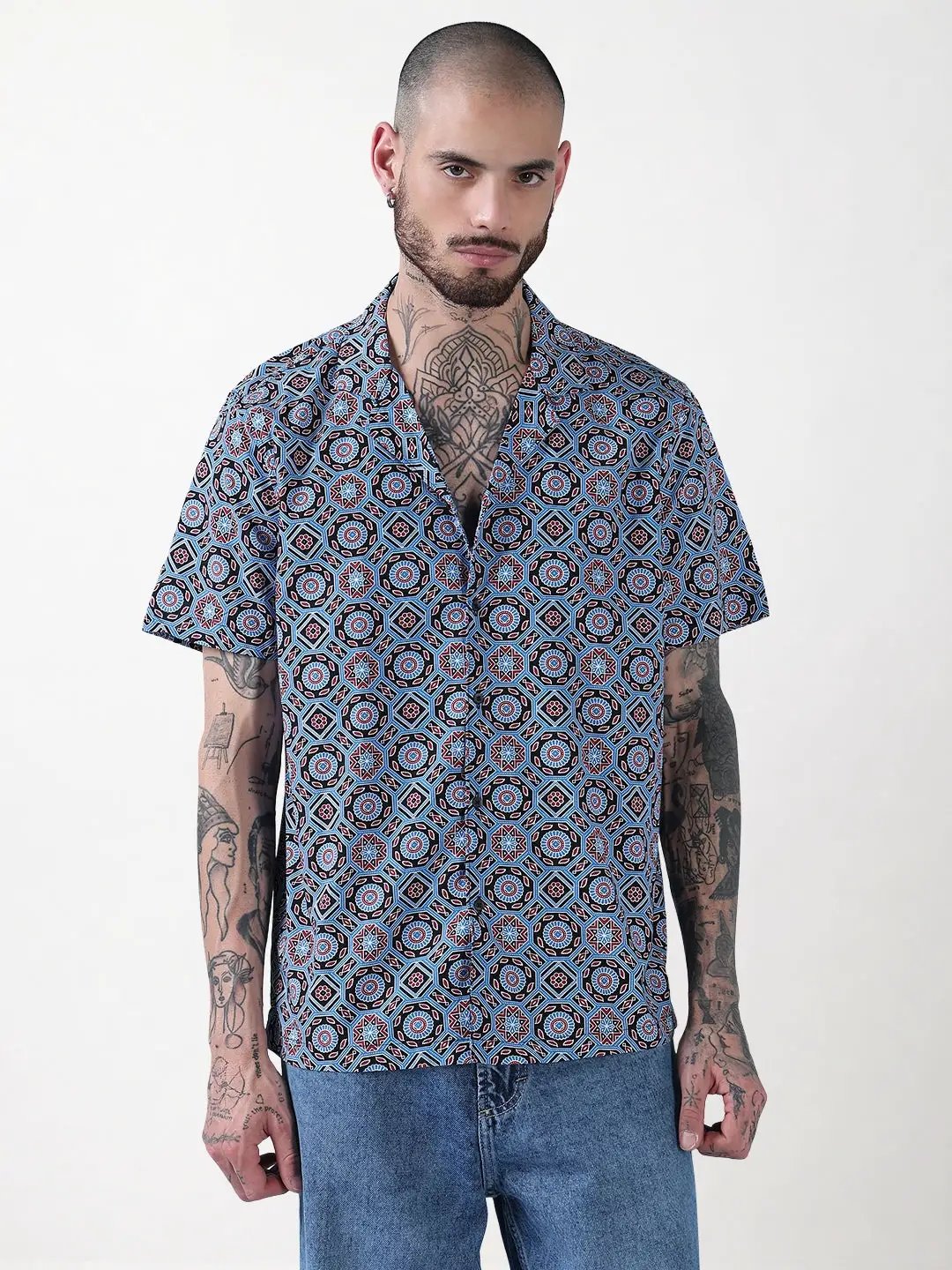 Men's Blue Geometric Cuban Collar Relaxed Fit Shirt - Uncategorized from SHOWOFFFF