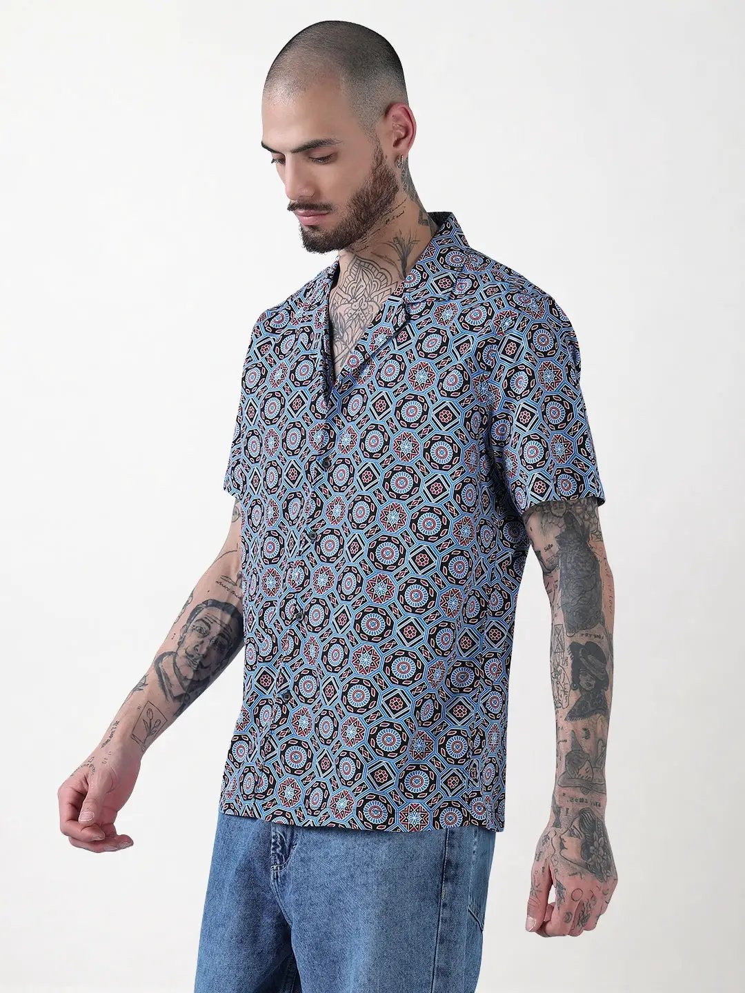 Men's Blue Geometric Cuban Collar Relaxed Fit Shirt - Uncategorized from SHOWOFFFF