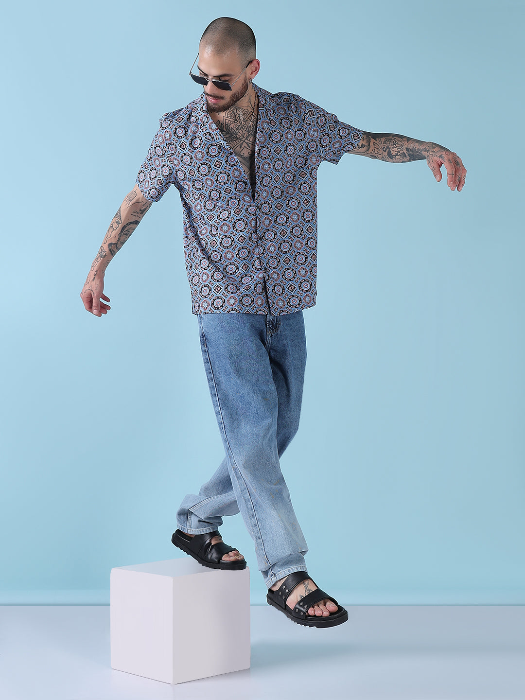 Men's Blue Geometric Cuban Collar Relaxed Fit Shirt