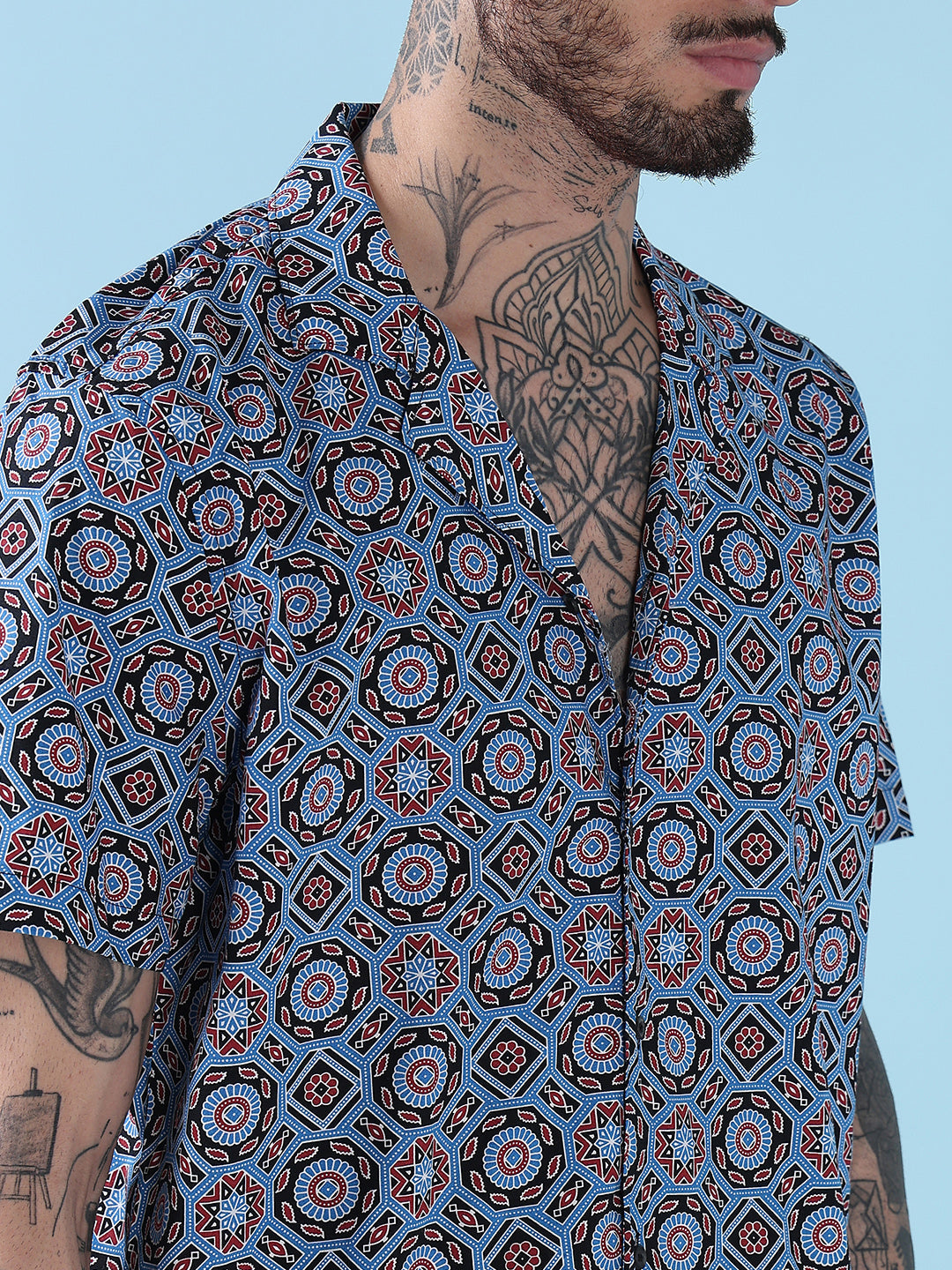 Men's Blue Geometric Cuban Collar Relaxed Fit Shirt