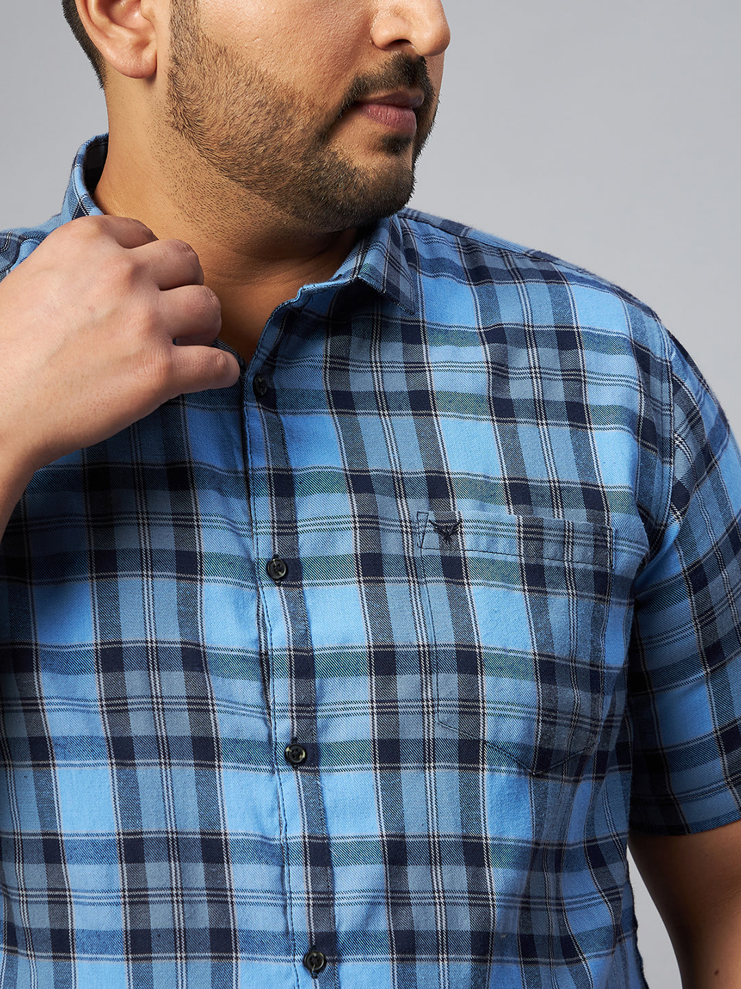 Men's Blue Checked Spread Collar Casual Shirt