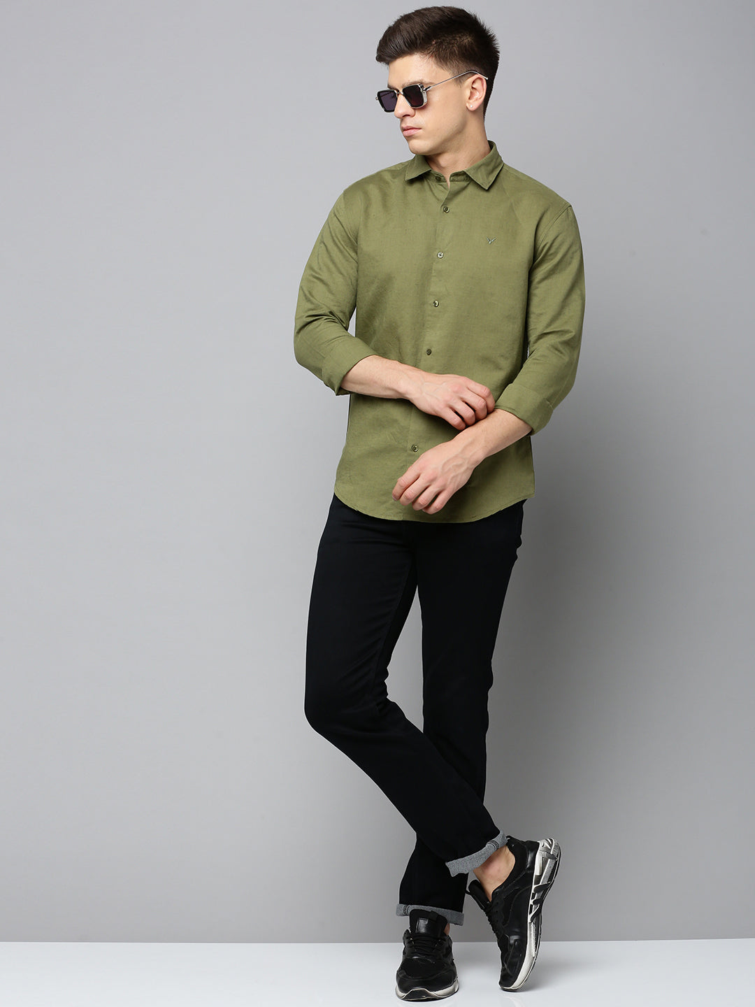 Men Spread Collar Solid Olive Shirt