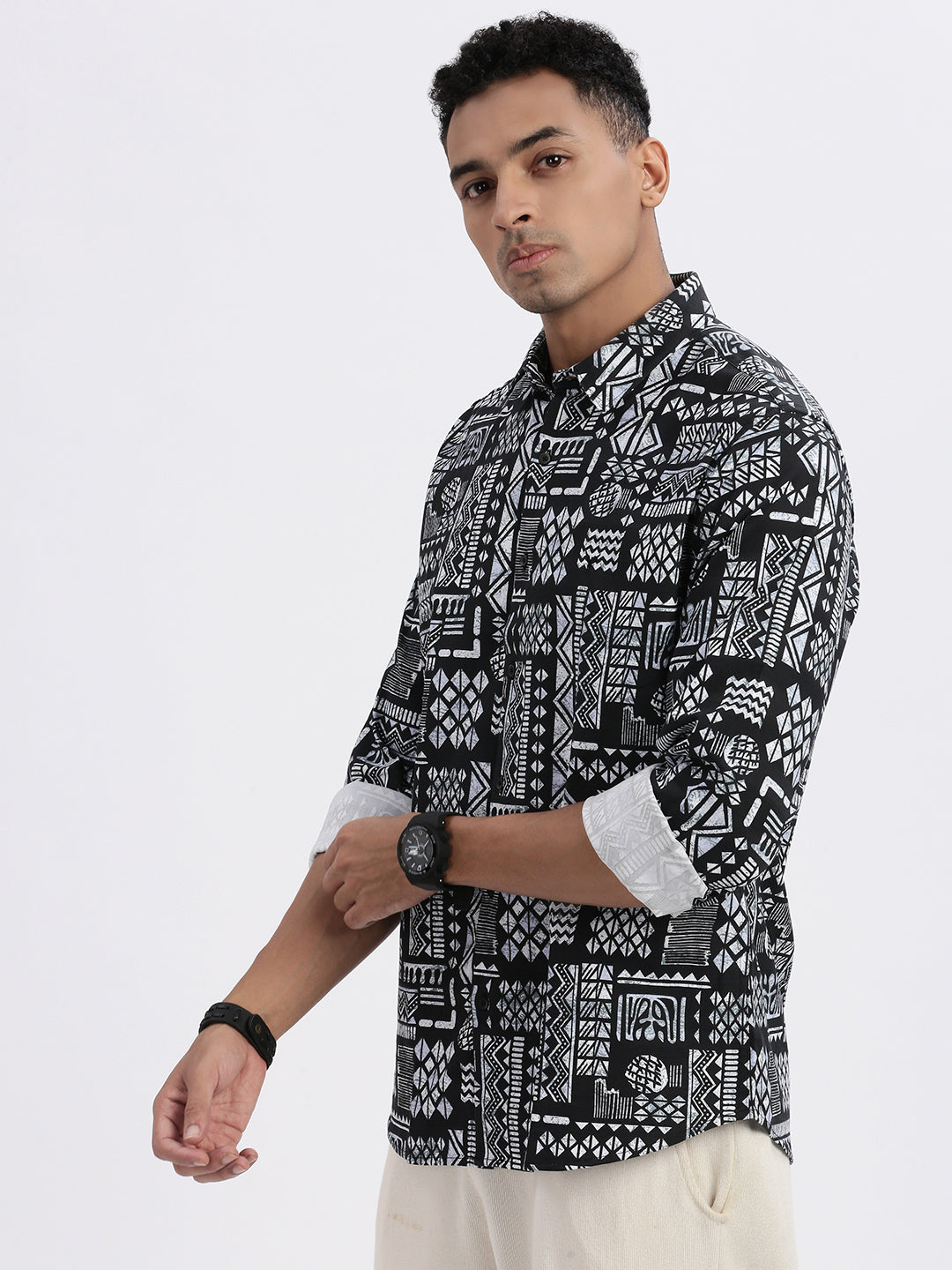 Men Black Geometric Slim Fit Shirt